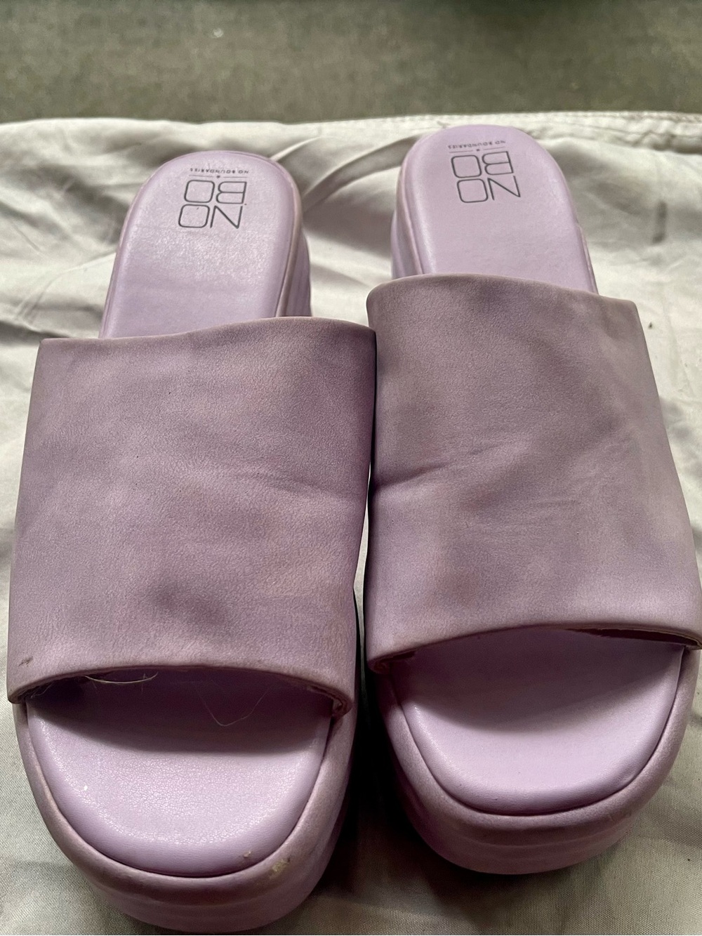 No Boundries Slip On Size 9